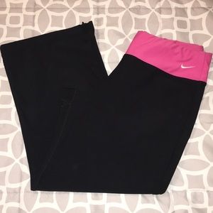 Women’s Nike yoga capris